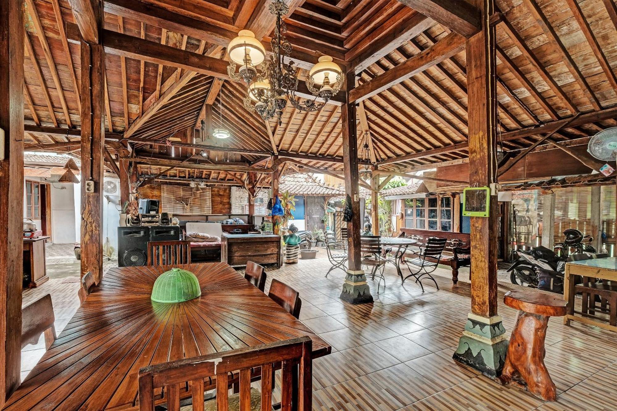 Spot On 91916 Joglo Doyong Homestay Syariah Джокьякарта Экстерьер фото
